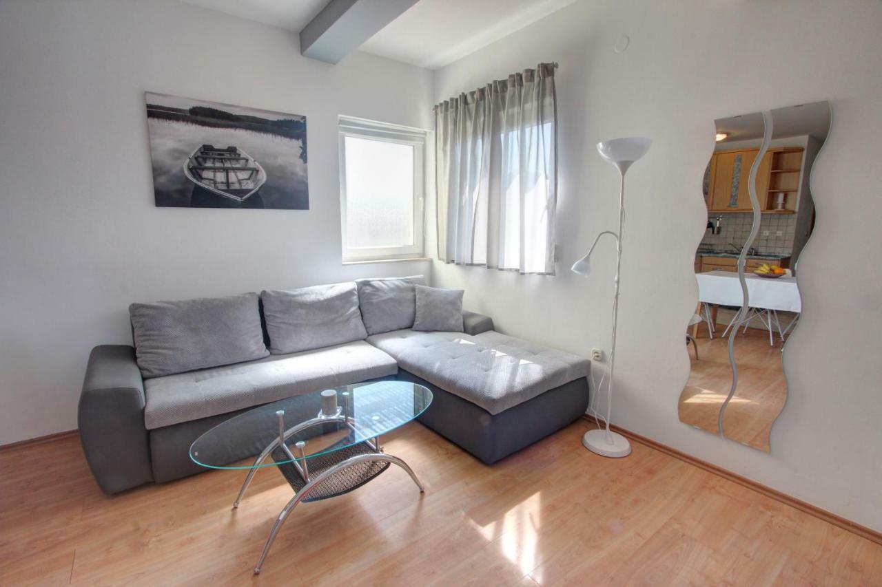 Apartman Pola Esterno foto